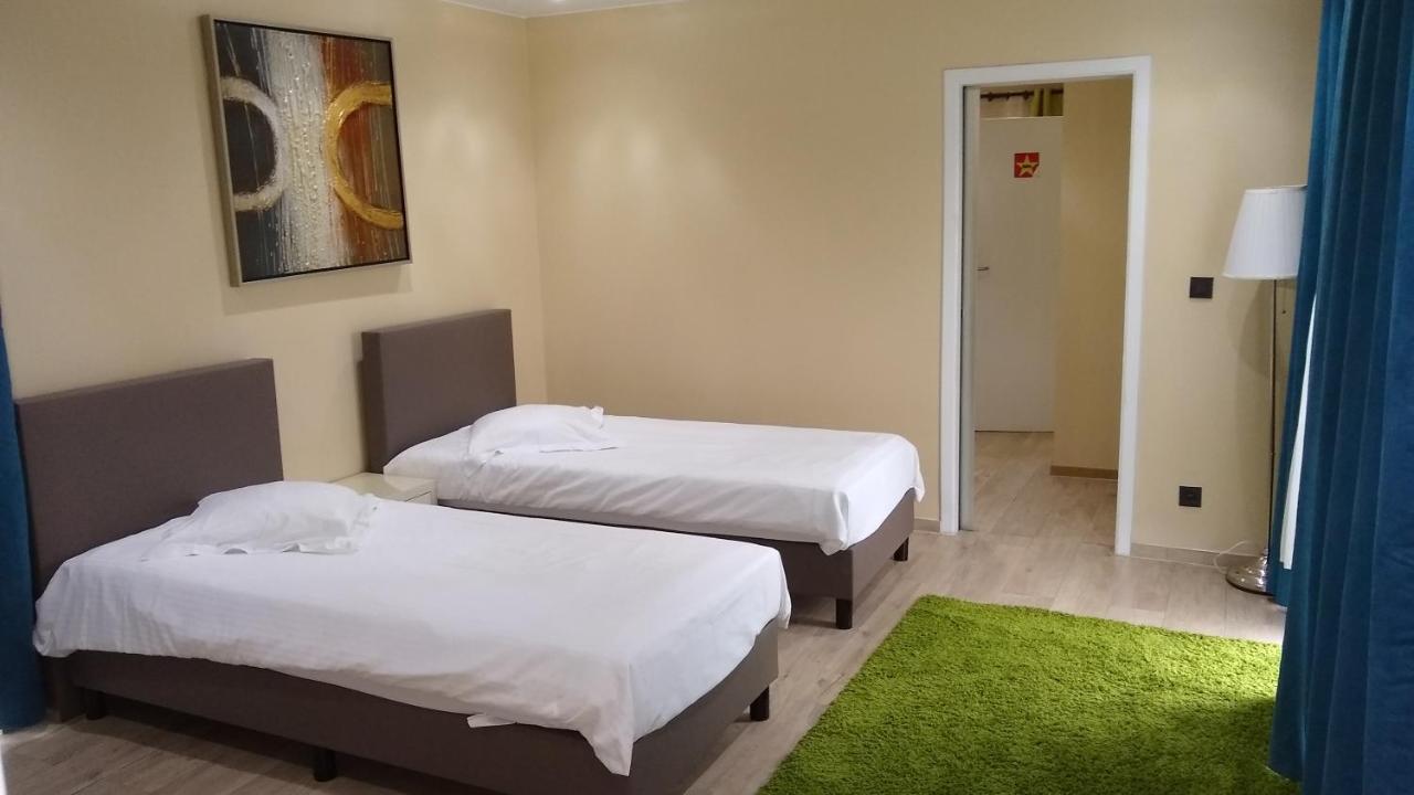 Hotel Phenix Dilbeek Eksteriør bilde
